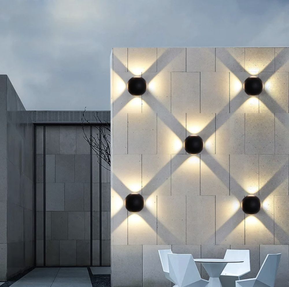 Настінний світильник - бра Figura Line Lamp в чорному кольорі 12W