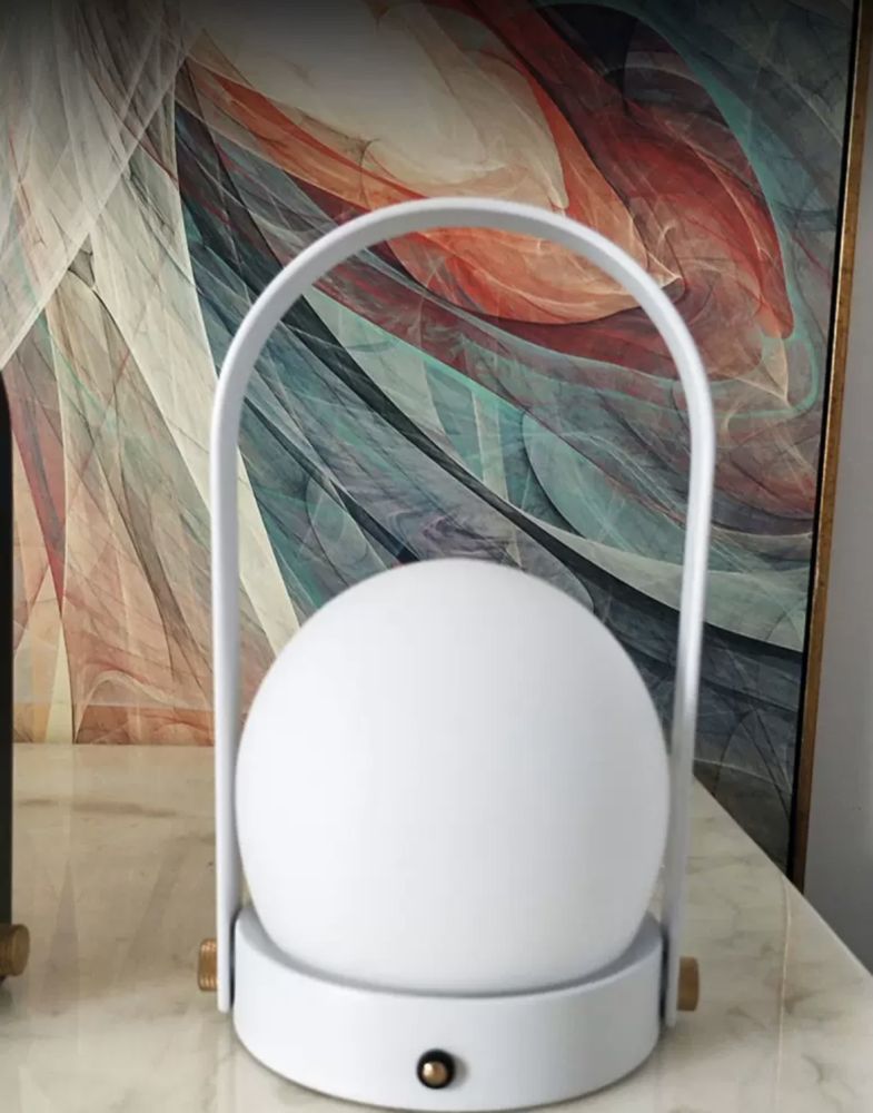 Настільна лампа Cricket Lamp в білому кольорі акумуляторна