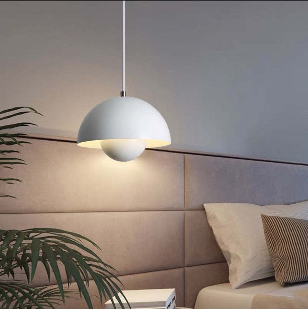 Підвісний світильник Poncho Lamp білий діаметр 23 см