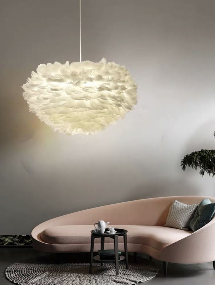 Підвісний світильник з натуральним пір'ям білого кольору Pen Lamp