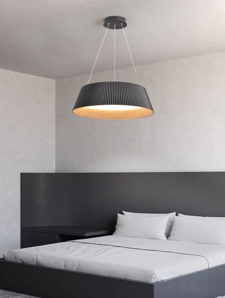 Люстра підвісна світлодіодна More Lamp в чорному кольорі 20W
