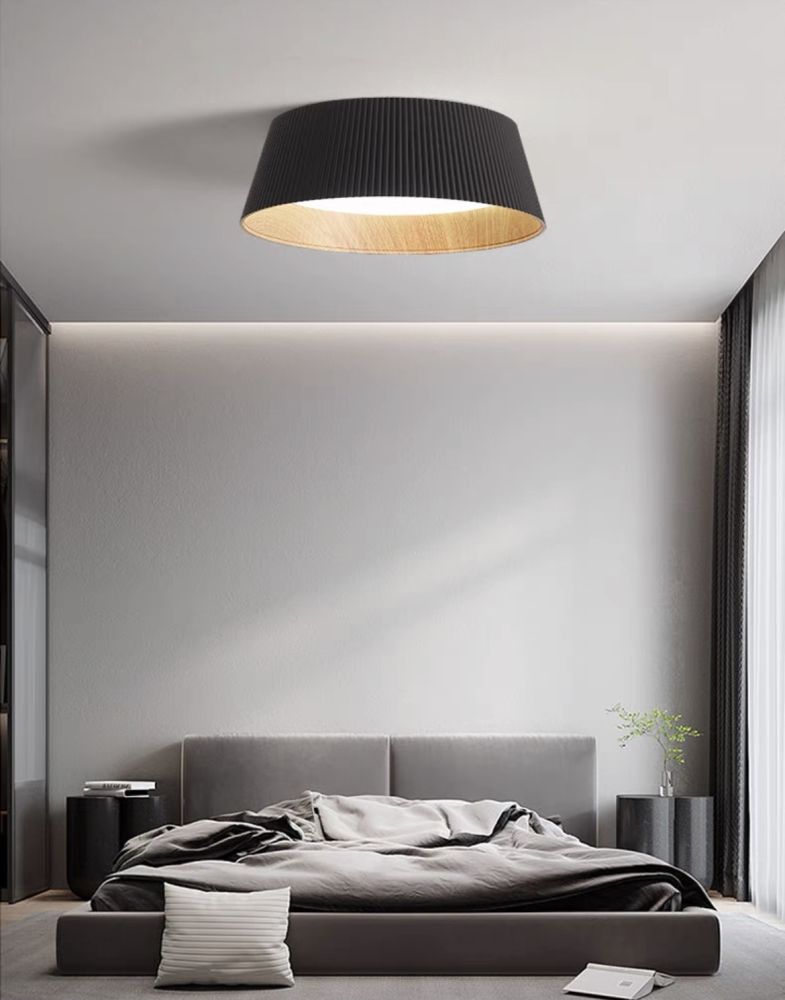 Cвітлодіодна потолочна люстра More Lamp в чорному та бежевим кольорі 20W з пультом