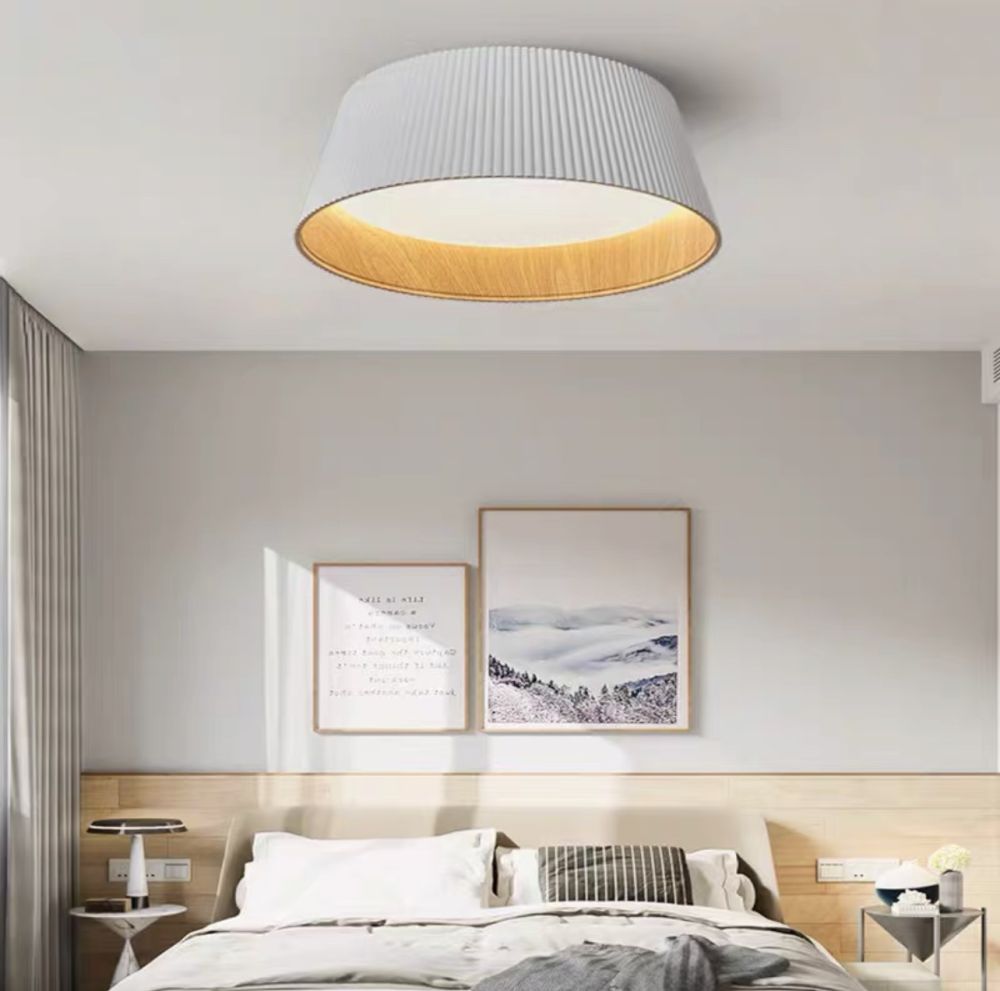 Cвітлодіодна потолочна люстра More Lamp в білому з бежевим кольорі 20W з пультом