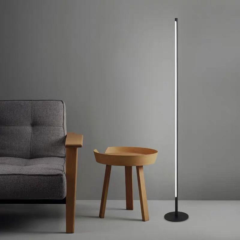 Мінімалістичний та стильний торшер Pipeline Floor lamp