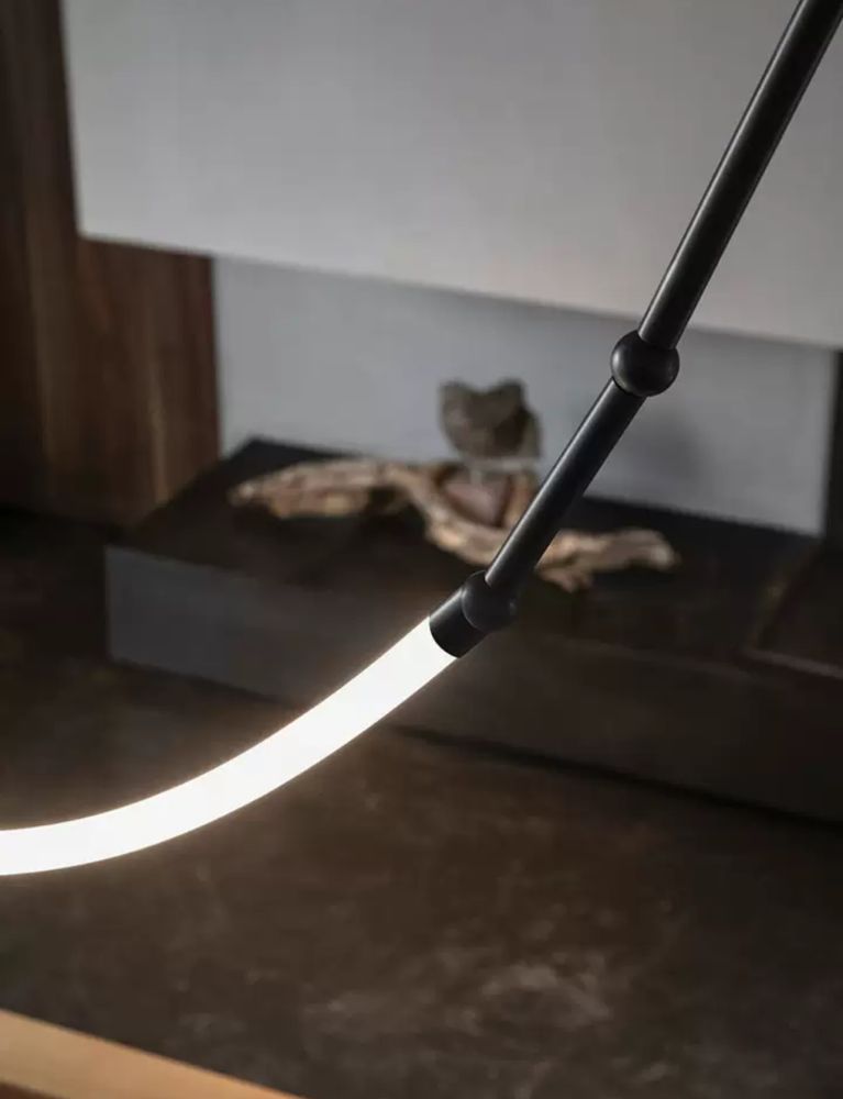 Підвісна люстра Saga Lemp Lamp із вбудованим led на 35 ват