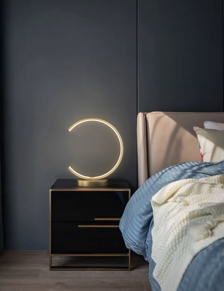 Декоративна кругла золота лампа Moon Led Lamp