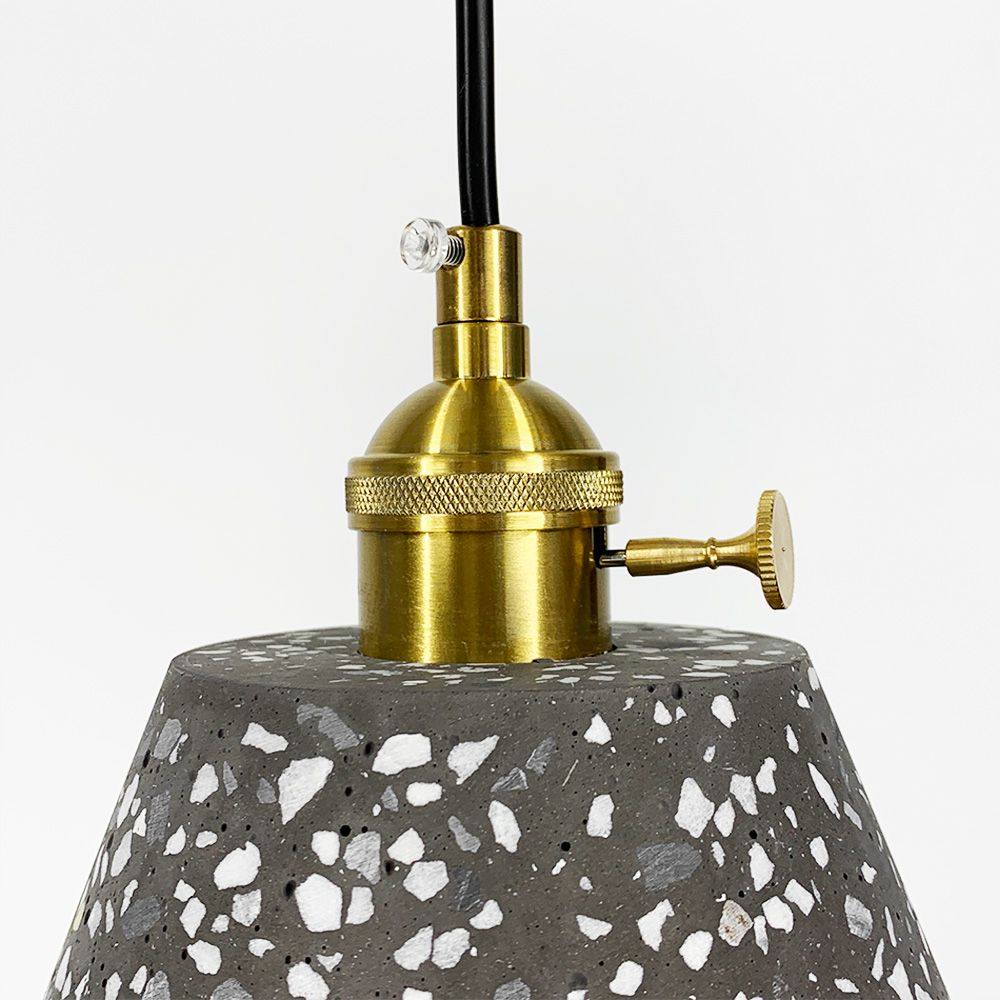 Підвісний сірий бетонний світильник TERRAZZO CONO