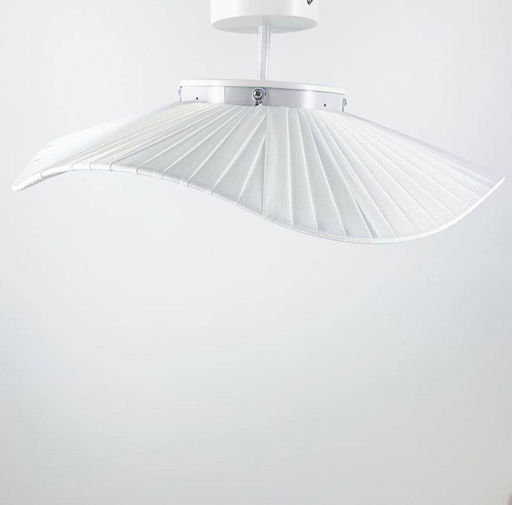 Стельовий світильник Lotus у білому корпусі SGA 4-450 C