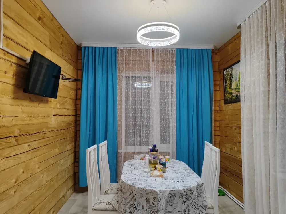Люстра підвісна біла світлодіодна з пультом STELLA ICE 80W та додатком для телефону