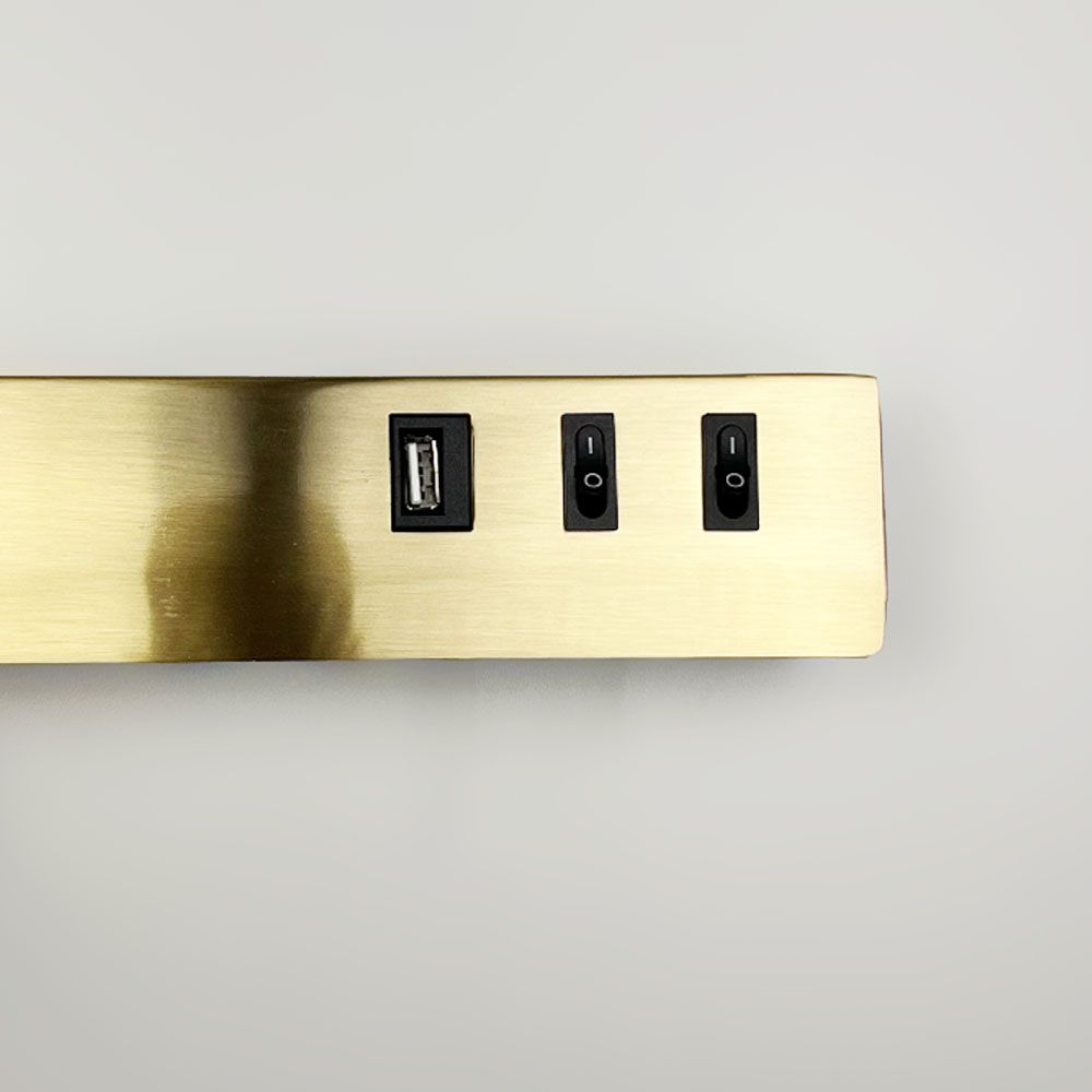 Латунне бра з поворотним спотом зліва + розʼєм USB WJ 028/2 R AB (правий)