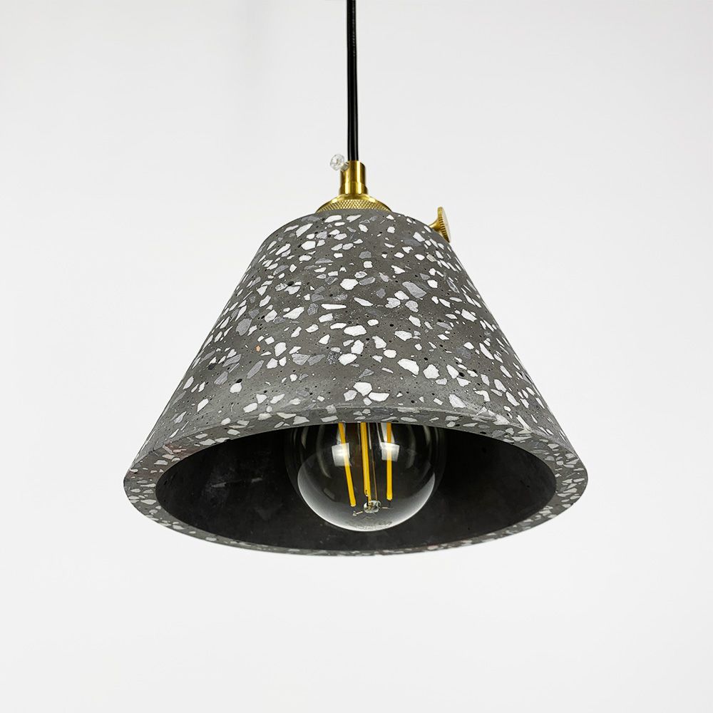 Підвісний сірий бетонний світильник TERRAZZO CONO