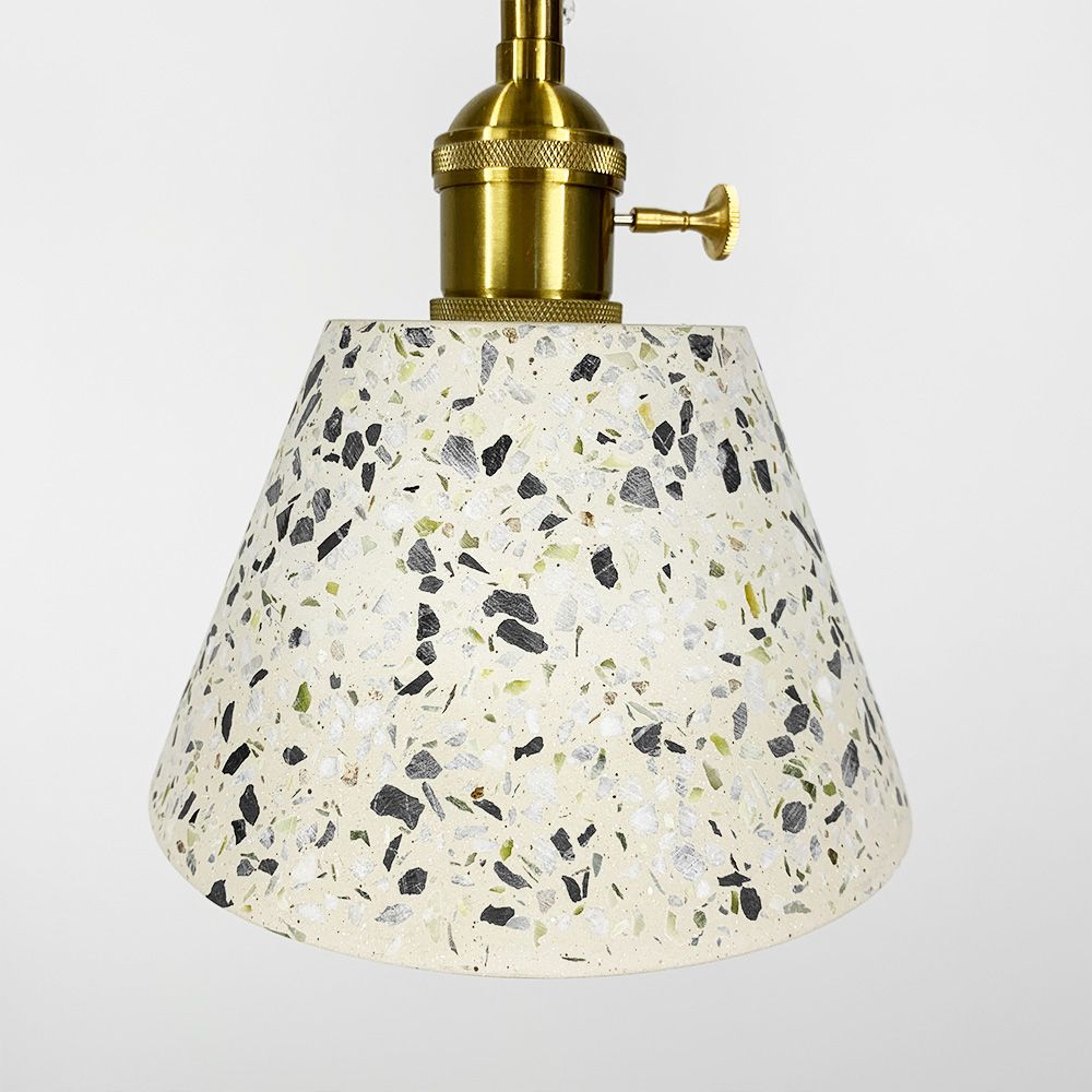 Підвісний білий бетонний світильник TERRAZZO CONO