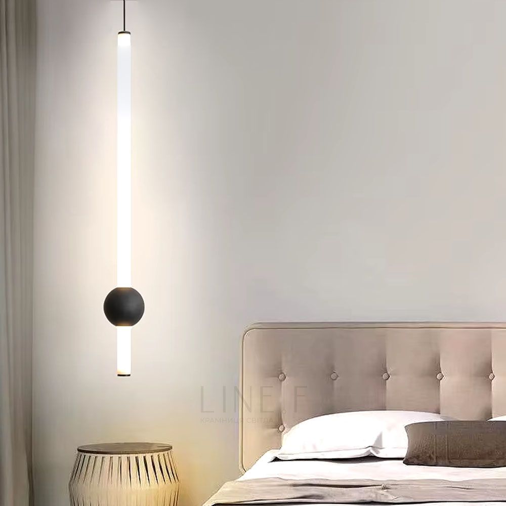 Led світильник у вертикальній формі 90 см із чорною кулькою YG 517A/900 VL BK