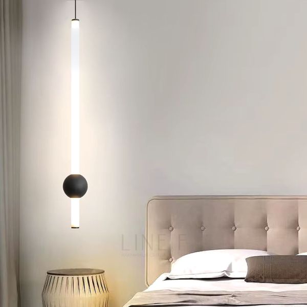 Led світильник у вертикальній формі 90 см із чорною кулькою YG 517A/900 VL BK