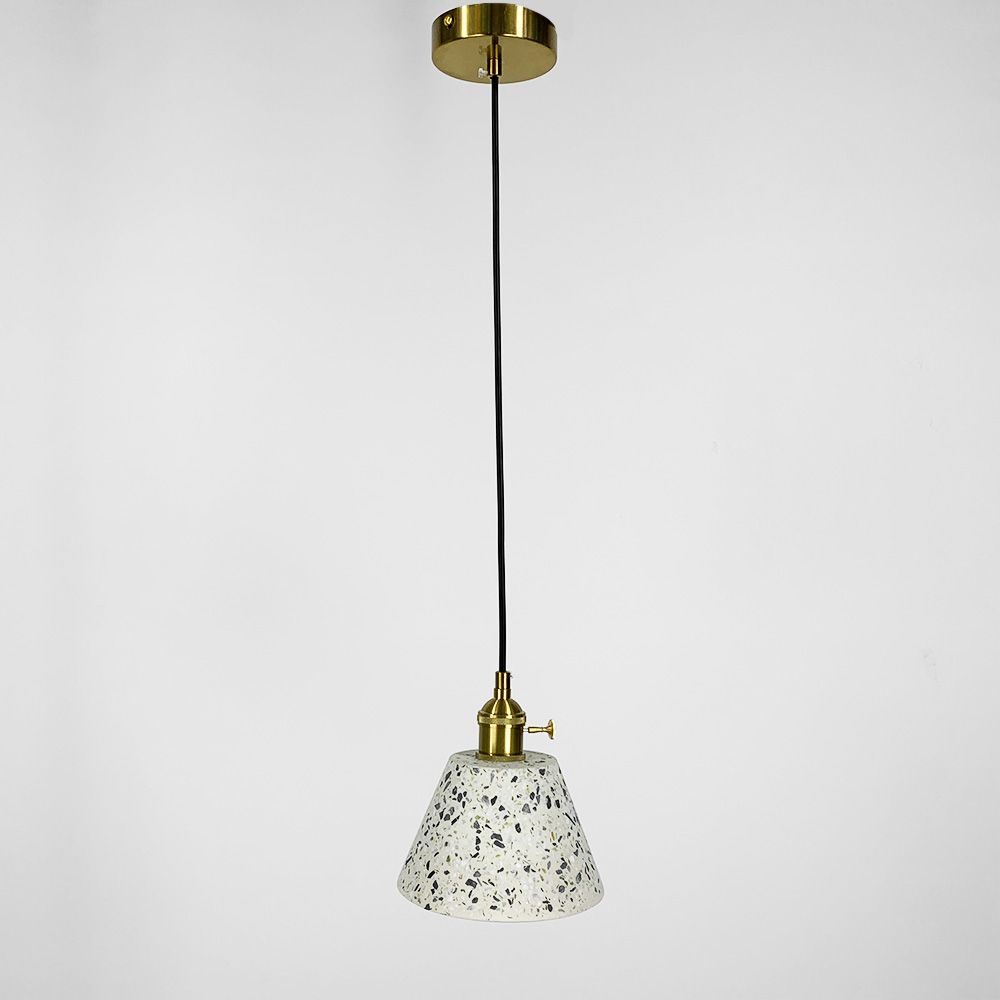 Підвісний білий бетонний світильник TERRAZZO CONO