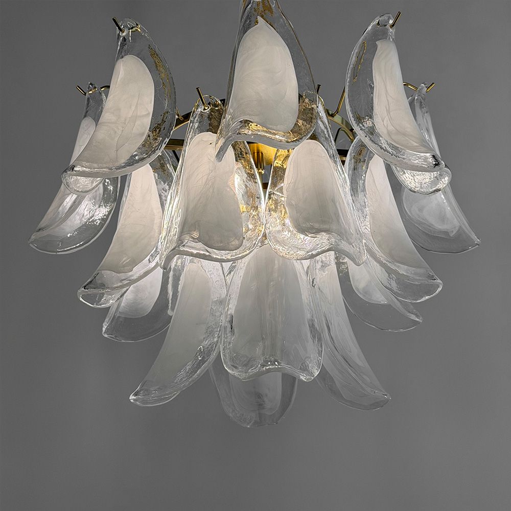 Триярусна люстра з пластинами-пелюстками Ø50х35 см P1144-500/3 GD