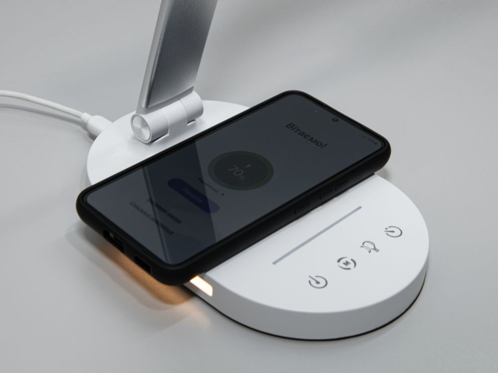 Настільна світлодіодна лампаA5503SL wireless charge  6W сатин