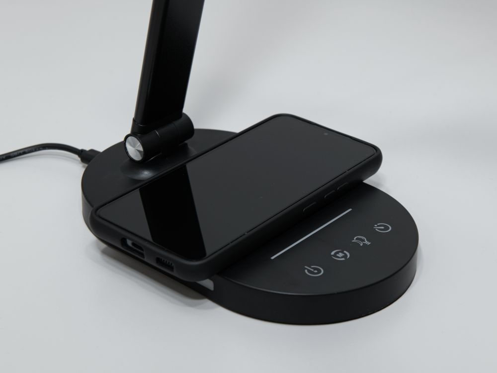 Настільна світлодіодна лампа A5508BK wireless charge  14W чорний на 2 джерела освітлення