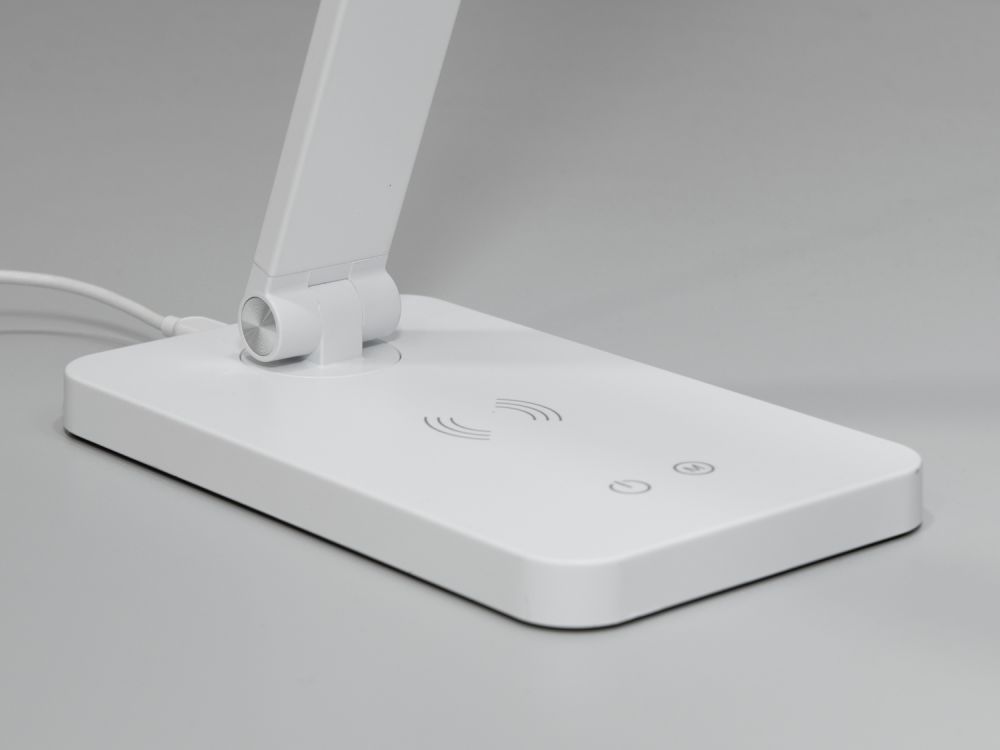 Настільна світлодіодна лампа A855SL wireless charge 5W хром білий