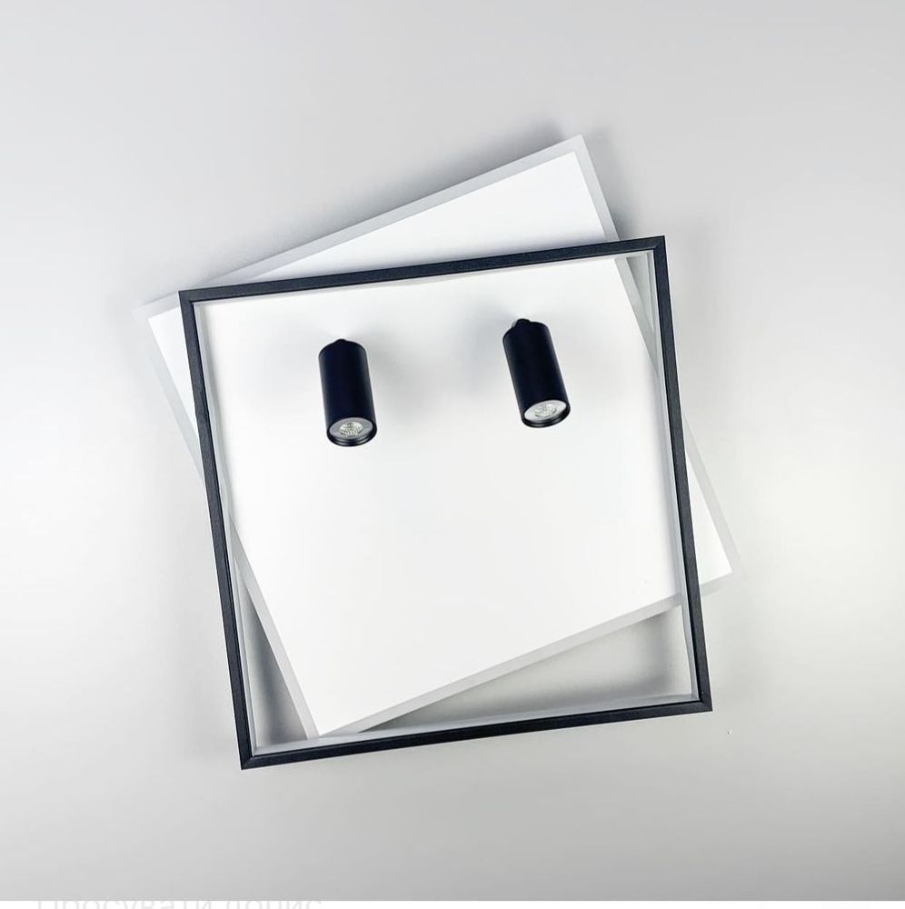 LED-світильник Simple Square в чорно-білому металі