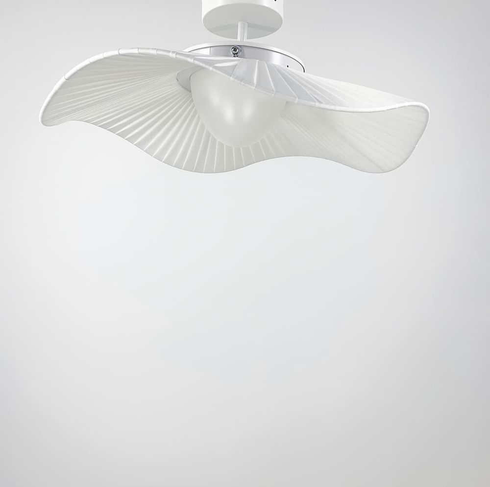 Стельовий світильник Lotus у білому корпусі SGA 4-450 C