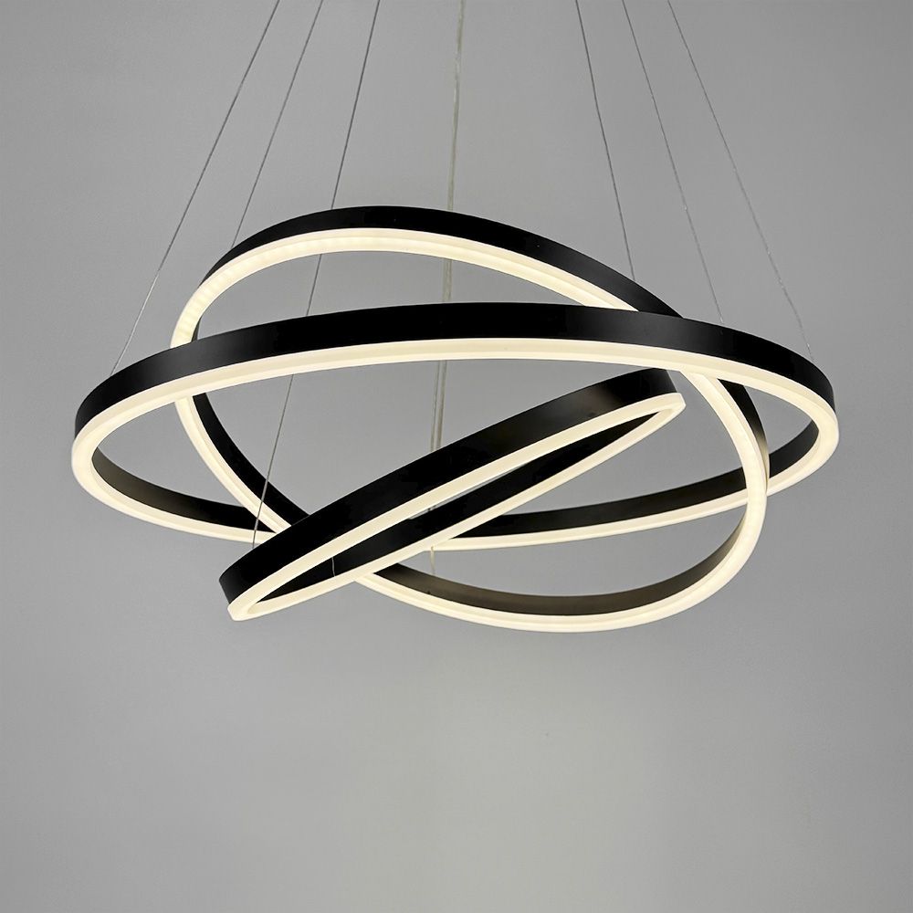 Підвісна люстра у чорному корпусі на три кільця MJ 93-800+600+400 BK