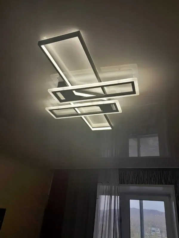 Чорна світлодіодна стельова люстра з пультом, 100W 5601/B BK