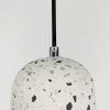 Підвісний білий бетонний світильник TERRAZZO DOME