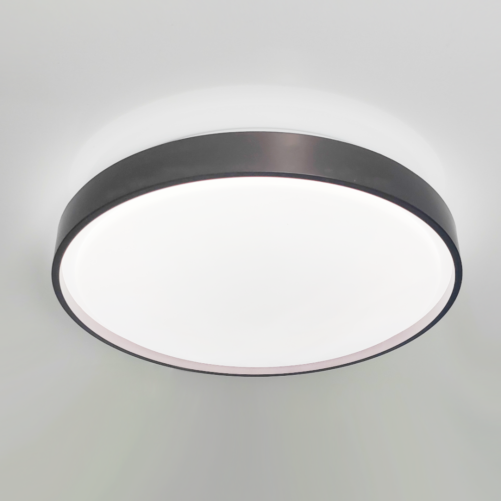 LED смарт світильник з пультом ATLAS матовий 80W чорний метал IP40