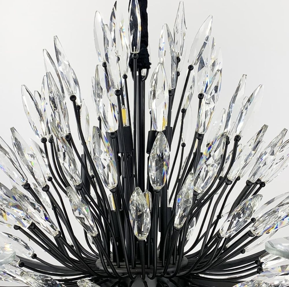 Кришталева чорна люстра Lily Buds на 8 ріжків-підсвічників MD 8058-8 Black
