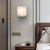 Кубічне бра з підсвіченим мармуровим корпусом 12х12х14,5 см 6091/SQ