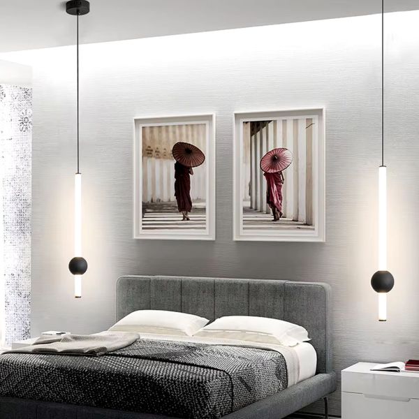 Led світильник у вертикальній формі 60 см із чорною кулькою YG 517A/600 VL BK
