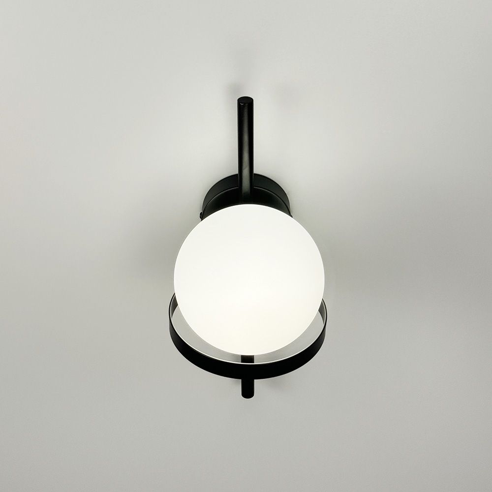 Бра з білим матовим плафоном в чорному корпусі 40х16 см WB 23/1 BK+WT