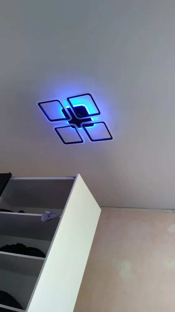 Люстра світлодіодна з пультом та додатком для телефону Room RGB 70W 4S чорна
