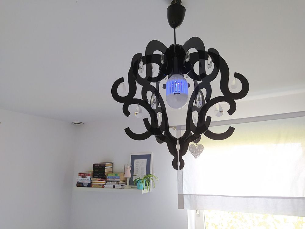 Лампочка від комарів світлодіодна Noveen IKN804 LED Польща