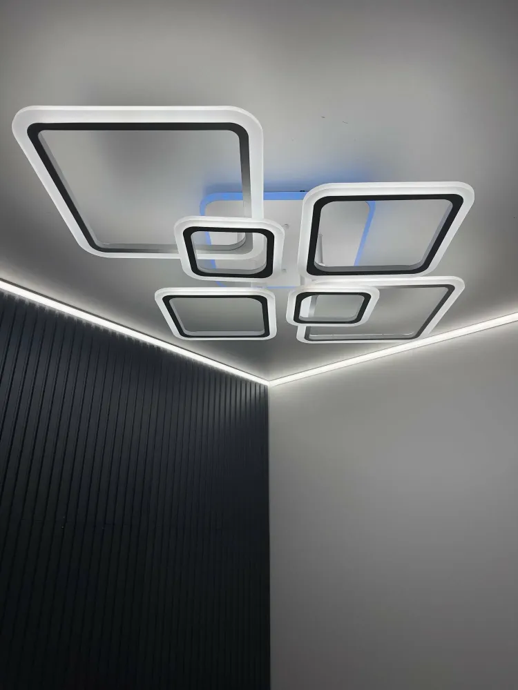 Люстра світлодіодна біла з пультом та додатком для телефону OVAL RGB 120W
