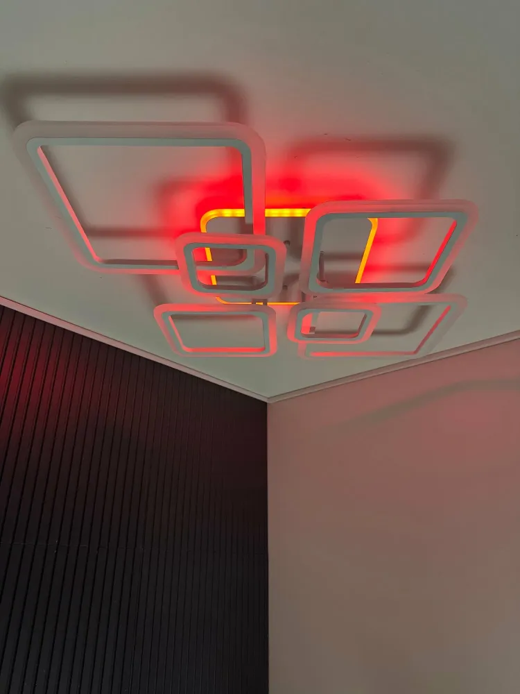 Люстра світлодіодна біла з пультом та додатком для телефону OVAL RGB 120W