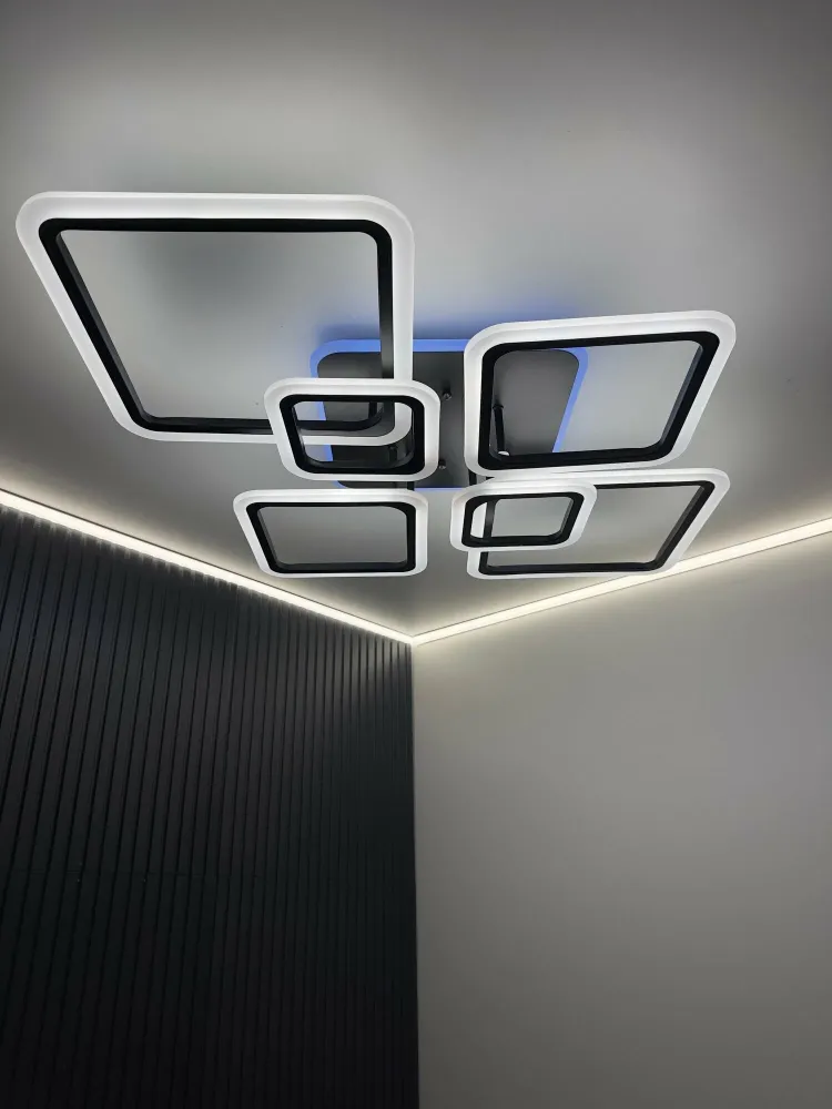 Люстра світлодіодна з пультом та додатком для телефону OVAL RGB 120W чорна