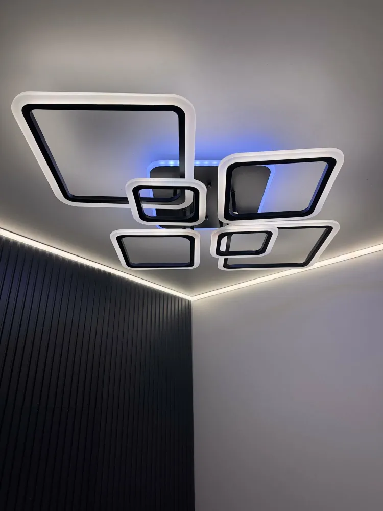 Люстра світлодіодна з пультом та додатком для телефону OVAL RGB 120W чорна