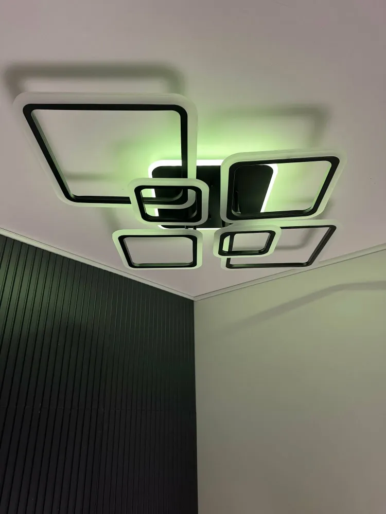 Люстра світлодіодна з пультом та додатком для телефону OVAL RGB 120W чорна